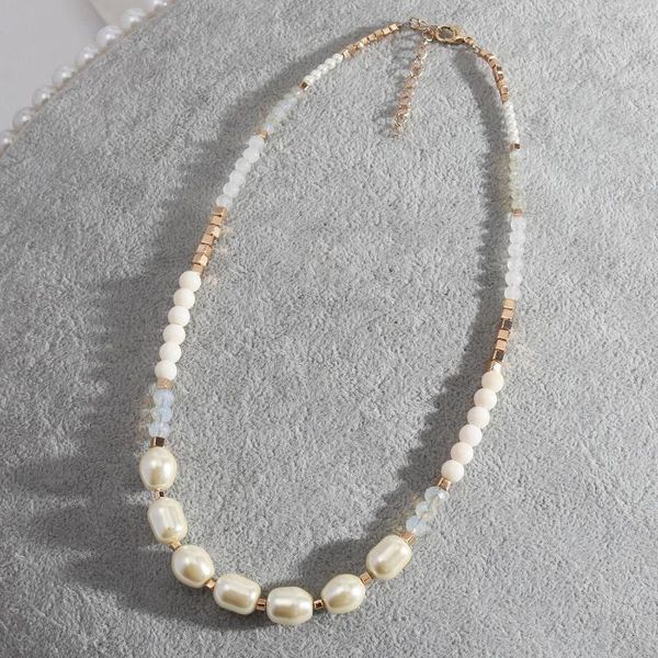 Catene White Pearl Fashion Rice Bead Chain Trend Collane lunghe versatili per le donne