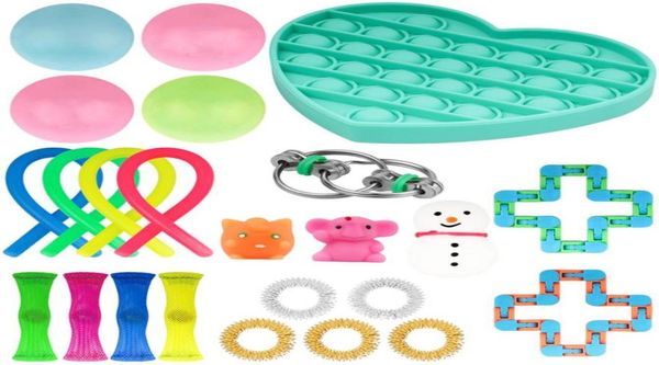 24 pezzi di giocattoli sensoriali Set giocattoli antistress Autismo Ansia antistress Stress Pop Bubble Giocattoli per bambini Adulti Strumenti sportivi J0115230l3667248