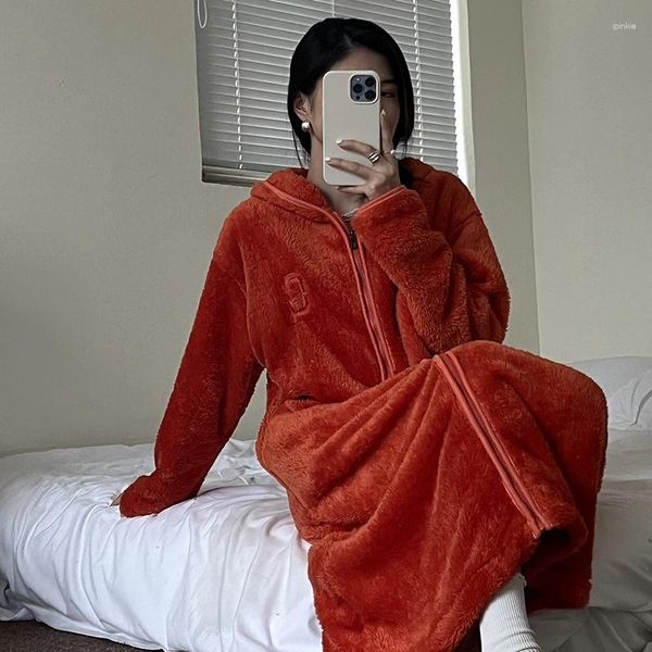 Kadın pijama 2023 Kış Uykusu Salonu Giyim Pazhalı İç çamaşırı Kırmızı Noel Kıyafetleri Coral Kadife Kızlar Kadın Ev Cüppeli Banyo Bornası