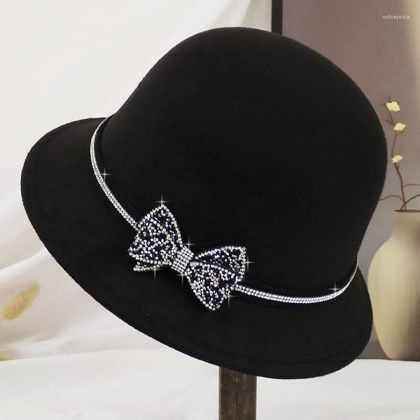 Baskenmützen 2023 Frauen Fascinators Breiter Krempe Wollfilzhut Cocktailparty Hochzeit Fedora Hüte Kleid Plumy Floppy Winter