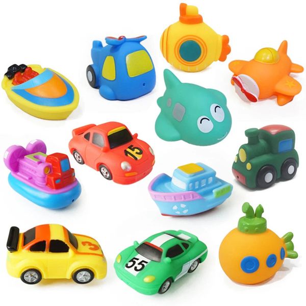 Baby Badespielzeug Badespielzeug Schwimmen Wasser Cartoon Weichgummi Auto Boot Flugzeug schwimmend Squeeze Sound Wasserspray Kinderspiele Spielzeug Geschenke 231122