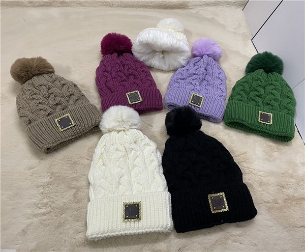 Winter Marke Weibliche Pelz Pom Poms Hut Mode Kappe Für Frauen Designer Gestrickte Beanie Caps Frauen Verdicken Beanies Candy farbige Fleece Hut 2023