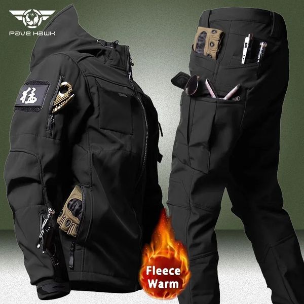 Tute da uomo Set militari soft shell da uomo Giacche tattiche con cappuccio impermeabili Pantaloni cargo multitasche 2 pezzi Tute invernali in pile caldo Set militare 231212