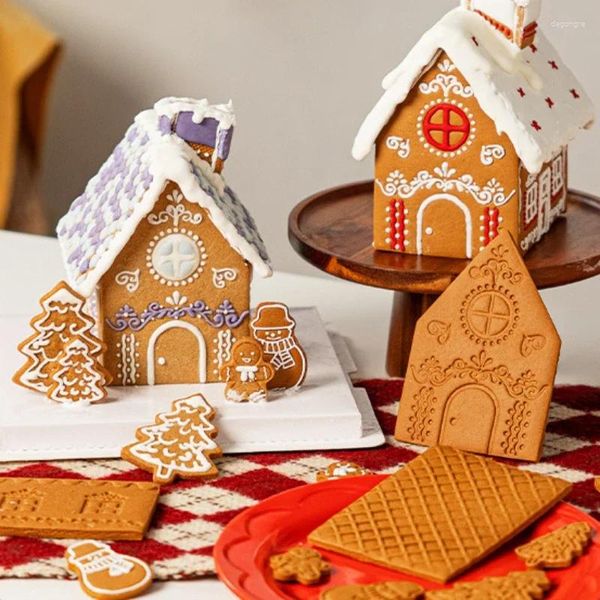 Stampi da forno Casa di pan di zenzero Taglierina per biscotti Stampo per la casa di Natale Cartone animato 3D Timbro fondente Anno Decorazione torta Forniture