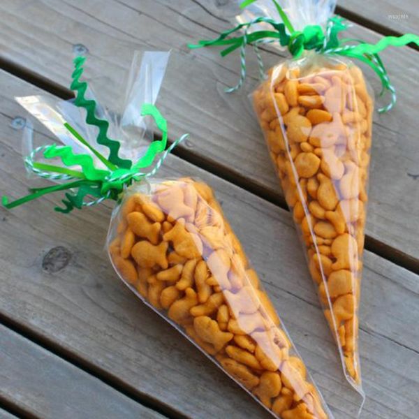 Enrolamento de presentes 20pcs A Páscoa da primavera favorece os sacos de plástico para decoração de cenários de cenoura para crianças