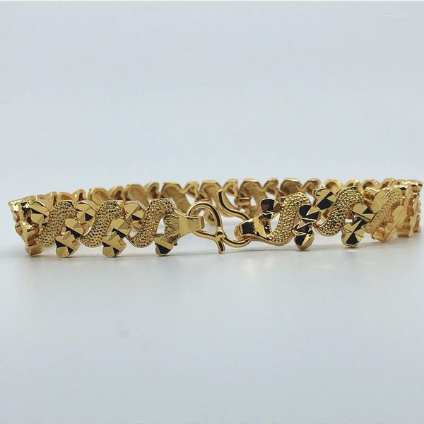 Strand Frau Gelbgold Farbe Muster Link Übertrieben Ethno-Stil Elegantes Temperament Armband