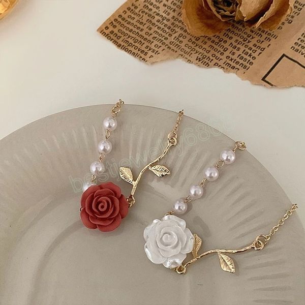 Koreanische Rosen-Blumen-Weinlese-Perlen-Armband-weiße Blumen-süßes Armband für Frauen-Luxusarmbänder Schmuckzubehör