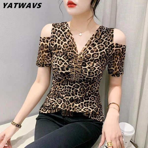 Camisetas femininas Arrilva 2023 verão fora do ombro de manga curta moda sexy o-pescoço leopardo malha tops diamante menina tees