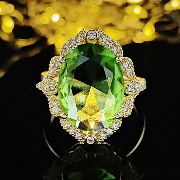 Anéis de casamento 2023 Anel de engajamento oval de cor verde de luxo para mulheres de presente de aniversário para mulheres atacado R6551