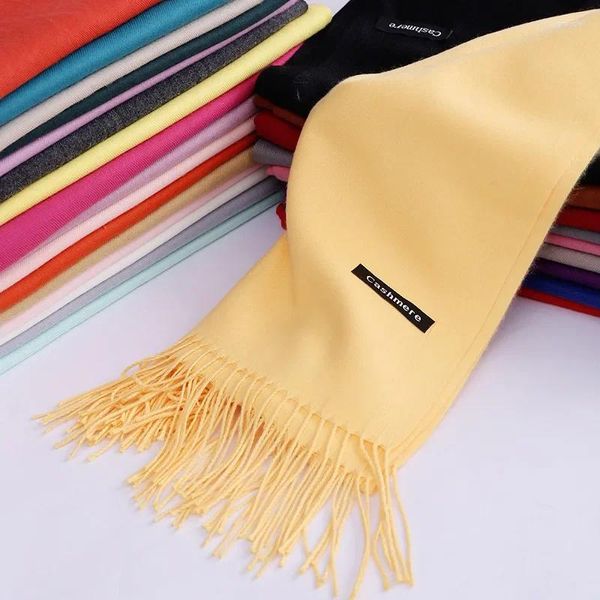 Bufandas Bufanda de cachemira de invierno de lujo Mujeres Cálido Pashmina Mantón Envolturas Color sólido Borla Manta Femenina Marca Foulard Diseñador Bufandas