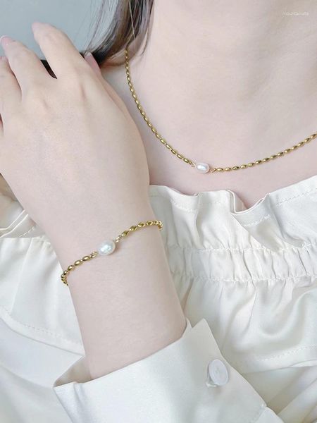 Ketten Barocke Perlenkette Geometrie Ellipse Schlüsselbeinkette Trendy Goldfarbe Halsband Titanstahl für Frauen Modeschmuck Geschenk
