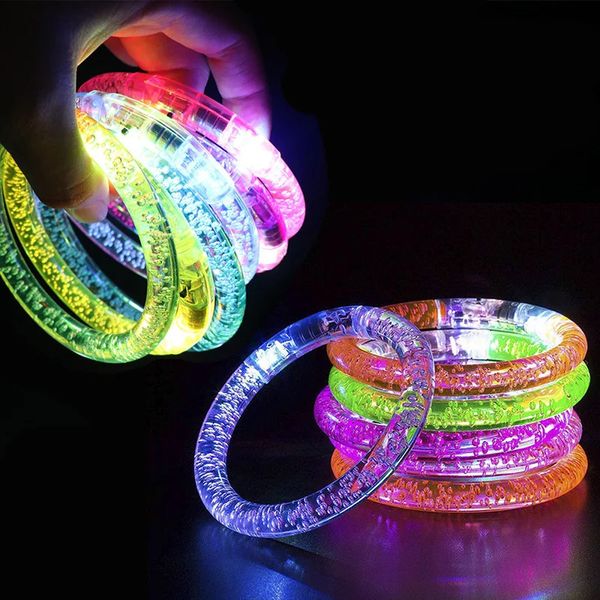 LED SwordsGuns Glow Sticks Braccialetti Articoli per feste al buio Lampeggiante Polso Bracciale rigido luminoso Illumina i giocattoli Deco di nozze 231123