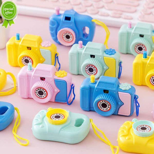 Nuovo 6 pezzi Divertenti regali per fotocamere per cartoni animati Bomboniere per feste di compleanno Omaggi per bambini Scuola materna Piccolo premio Per bambini Pinata Goody Bags Filler Toy