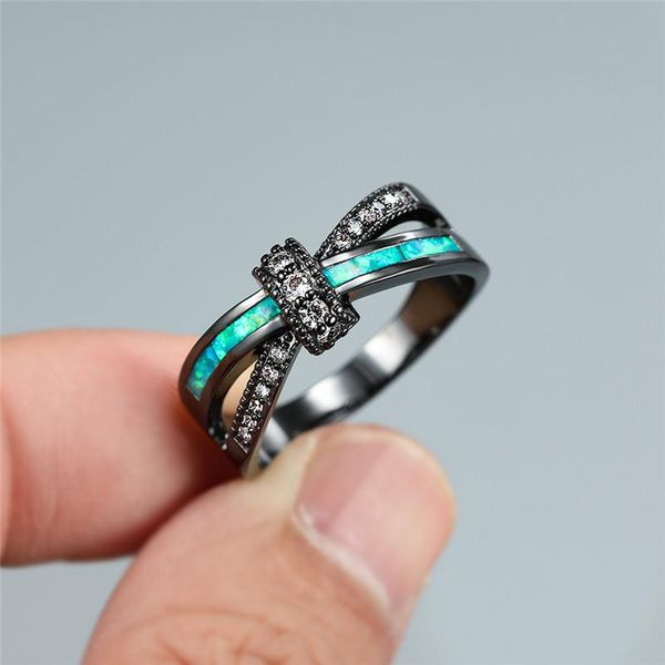 Anéis de casamento Classic Cross Green Opal Stone Stone Ring de Luxo Cristal Branco Engajamento de Zircão Para Mulheres Charme Vintage Black Gold