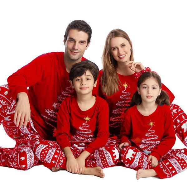 Одинаковые комплекты для всей семьи. Рождественские пижамы 2024 года. Лось в клетку с принтом. 2 шт. Пижамные штаны с принтом для взрослых и детей. Рождественская одежда для малышей 231122