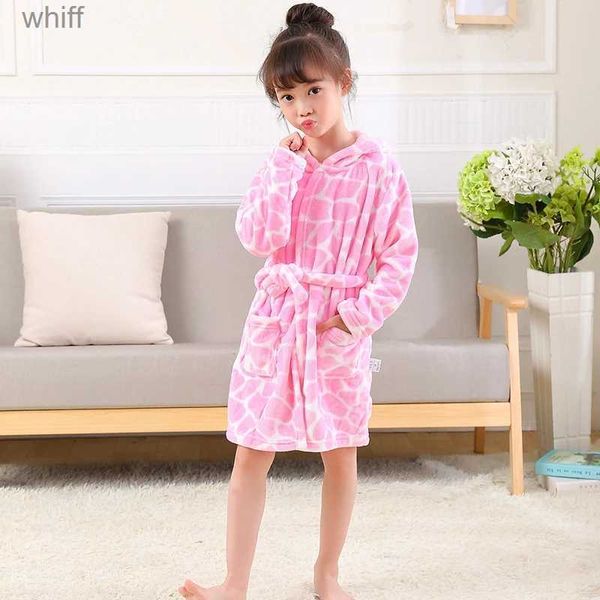 Toalhas Robes Bebê Robe Hoodies Menina Meninos Pijamas Toalhas de Banho de Inverno Crianças Roupão Macio Pijamas Roupas Infantis Quentes HomewearL231124