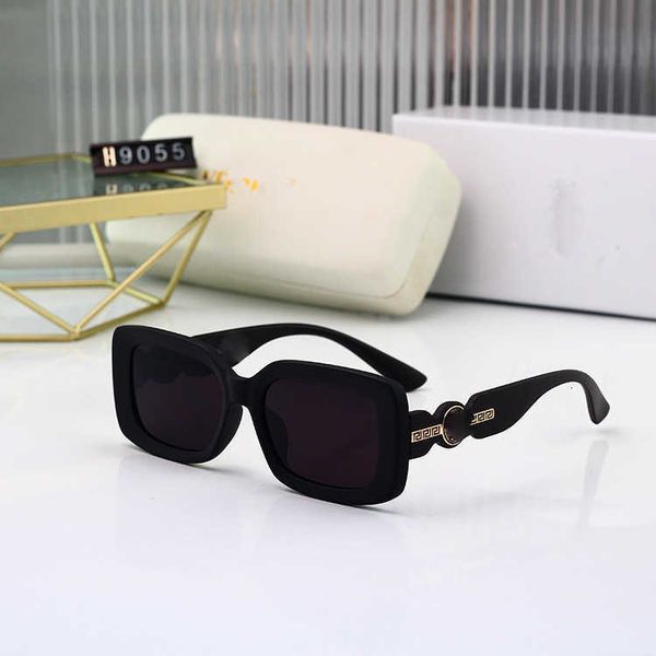 Moda Cool Fend Letter F Glasses Sun Fund 2023 New Women Square Sunglasses Sun Chefe Head Red Fashion Fashion Frame Anti-Ultraviolet óculos