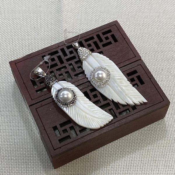 Anhänger Halsketten natürliches weißes Muschelblatt eingelegtes rundes Perlmutt geschnitzter Charme Schmuckherstellung DIY Halskettenzubehör