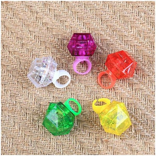 Altre forniture per feste festive Compleanno Led Diamond Soft Light Flash Ring Puntelli Lightup Toy Plastic Fingerrings F1840 Drop D Dhhfl