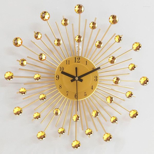 Relógios de parede Iron arte criativa sala de estar decorativa silenciosa relógio prateado pontos de ouro em radiação placa de discagem de alta densidade linear de alta densidade