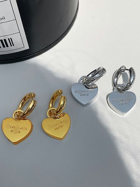 18K Gold Love Küpe Studs Marka Şeftali Kalp Şeklinde B Harfleri Kolye Logosu Küpe Avrupa ve Amerikalı Tasarımcı Takı Habbe5 --02