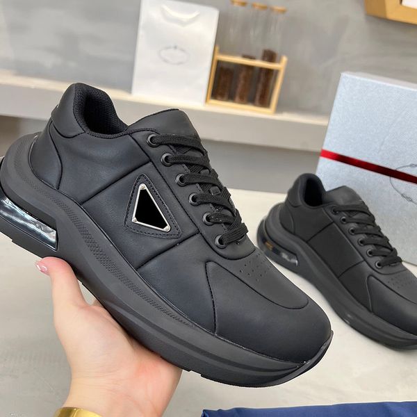 Designer de luxo homens vestido sapato outono famosa marca clássico triângulo sinal carta versátil tênis couro tecido eva sola grossa anti slides sapatos casuais dos homens