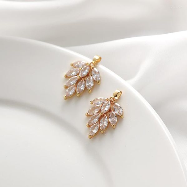 Charms Copper Zircon dupla camada de camada rotativa folhas pendentes 25mm 1pcs para colar de jóias DIY Fazendo acessórios