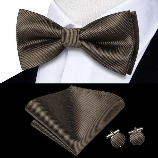 Bow Ties Hi-Tie Katı İpek Erkek Kravat Hanky ​​Kufflinks Set Önce Bağlanmış Kelebek Knot Bowtie Toptan Erkek Düğün İş tarzı Hediye