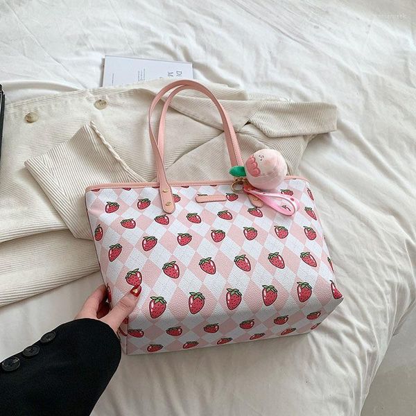 Borse da sera Borsa a tracolla da donna Fragola Designer Fashion Pu Leather Tote di grande capacità Ragazza Cute Fruit Pink Shopping Ladies