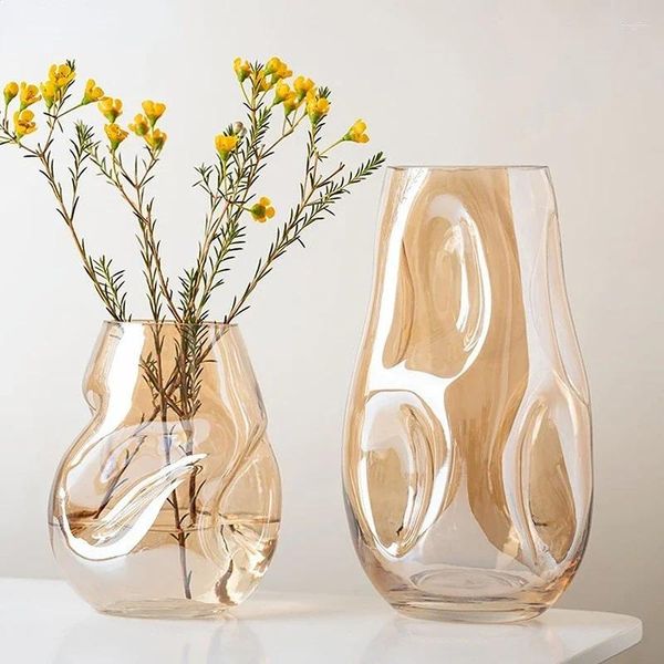 Vasos estilo nórdico ouro irregular oposto sexo vaso sala de estar e amostra arranjo de flores secas em macio