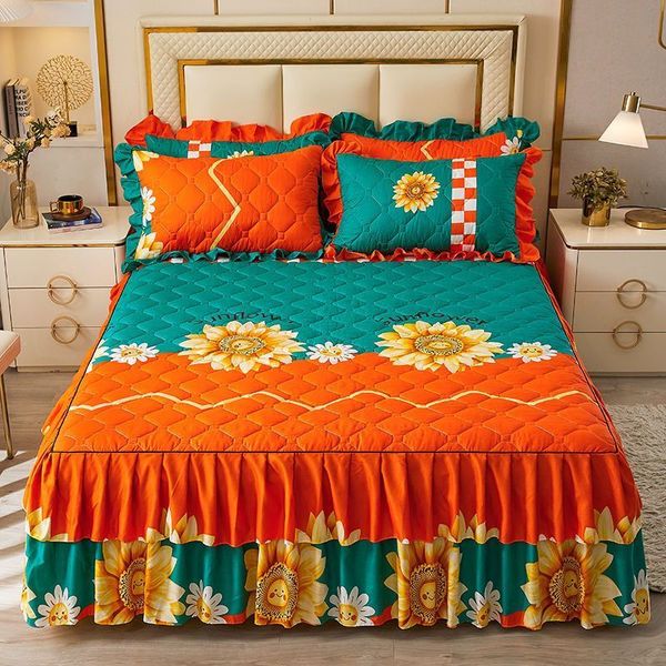 Salia de cama Cama de algodão acolchoada Conjunto de veludo quente Decoração de casamento Decoração de cama com saia de cama de 40 cm aumentada para a cama da rainha king size com travesseiros 230424