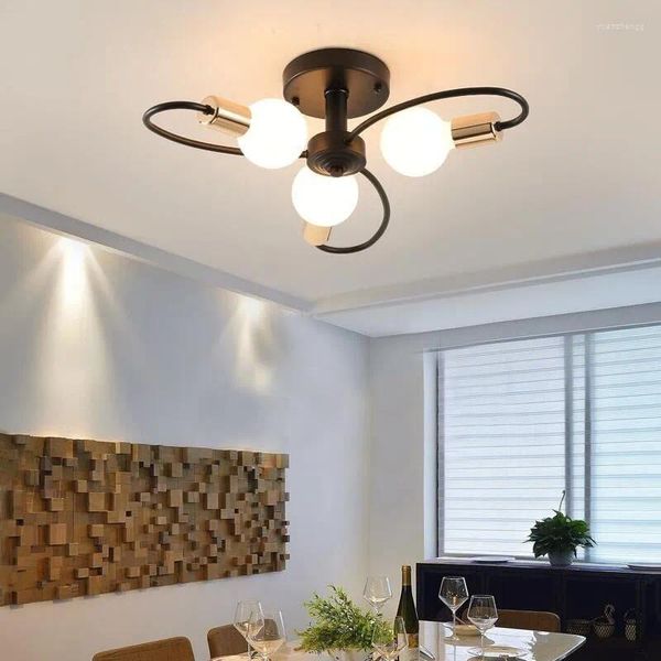 Lampadari Lampade a sospensione nordiche Lampade Nero 3 teste Led Plafoniera moderna Lampada a sospensione Decorazioni per la casa Illuminazione lampadario di SP LIGH