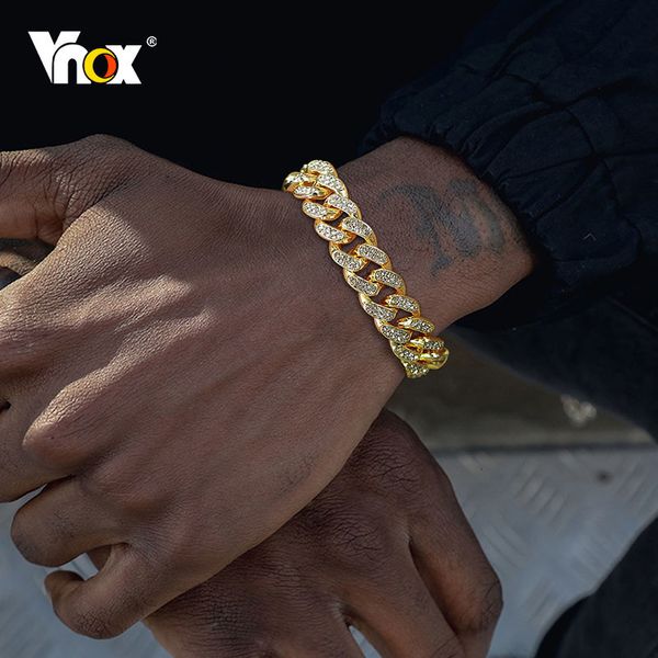 Braccialetti con ciondoli Vnox 12mm Bracciali a catena cubani audaci per uomo Pieno strass ghiacciato Links Bling Crystal Curb Chain Punk Hiphop Bracciale 230424