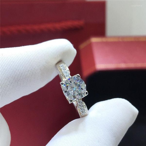 Cluster Ringe Geoki 925 Sterling Silber Diamanttest bestanden Perfekter Schliff 1 Karat D Farbe Vvs1 Moissanite Kuhkopf Ring Luxus Verlobungsschmuck