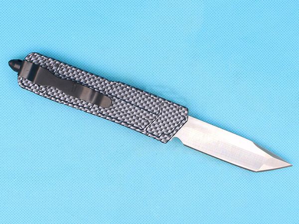 Neues Design, Kohlefaser-Farbgriff, automatisches taktisches Messer, 440C Satin-Tanto-Klinge, EDC-Taschenmesser mit Nylonscheide