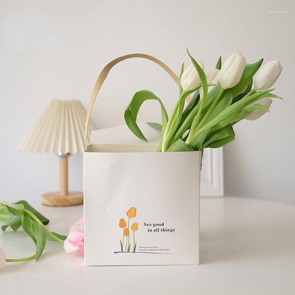 Brocada de presente 5pcs Tulip Chamomile Flowers Bouquet Box Handd Box Festival Festival de Arte Floral Materiais de Pacotes de Flor Portátil