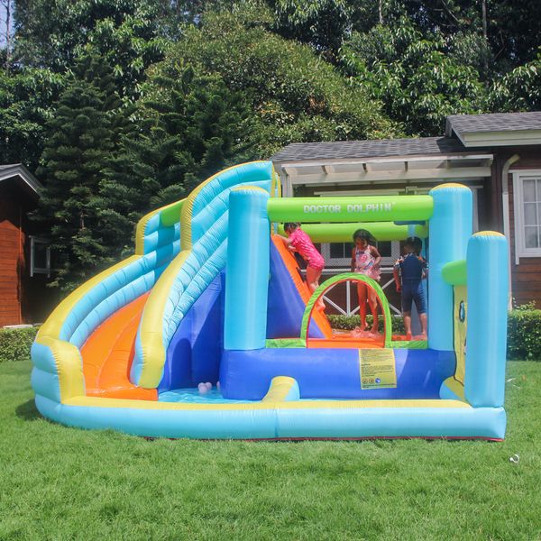 Bounce House und Wasserrutsche für Kinder Hinterhof mit Pool aufblasbarer Wasserlide Schloss Jumping Toys Combo Outdoor Spiel Spaß in Garten Hinterhof Partys kleines Geschenke Spiel