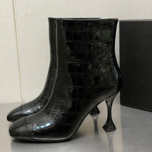 Neue elegante Krokodil -Short -Stiefel mit hohen Absätzen