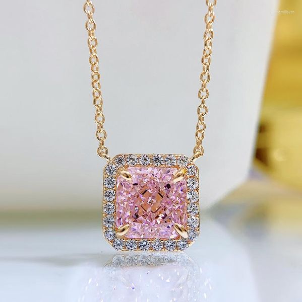 Ketten 2023 Luxus-Surround-Set mit 3 Claridian Square Pink Diamond Schlüsselbein-Halsketten Personalisierter weiblicher Stil