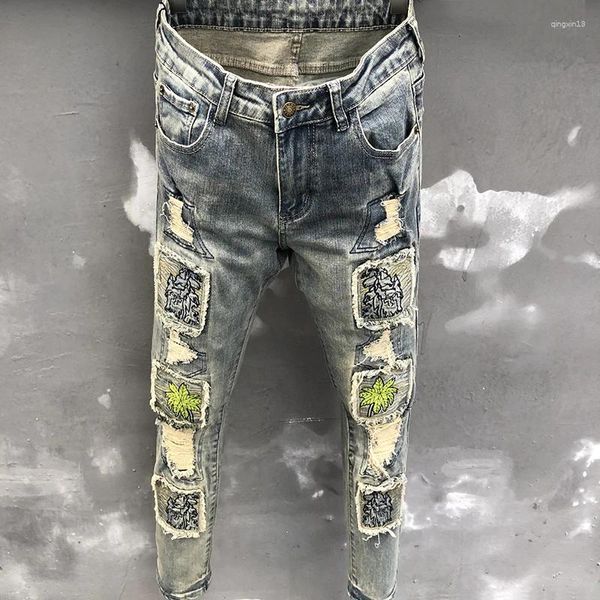 Jeans masculinos 2023 Bordado Patchwork Moda Homens High Street Punk Estilo Slim Fit Elastic Hole Patch Designer Mens