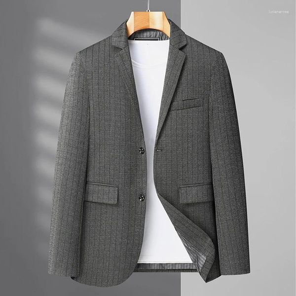 Abiti da uomo Taglie forti Uomo grasso Abito a righe primaverili e autunnali per aumentare i blazer casual singoli quattro stagioni