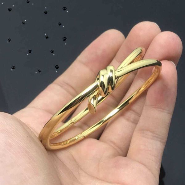 T Popüler Lüks Tasarımcı Bilezik Knot Ürünü Çıplak Altın Bilezik Moda Tasarımı Gelişmiş Kişilik Kelebek Knot Halat Sarılı Bilezik