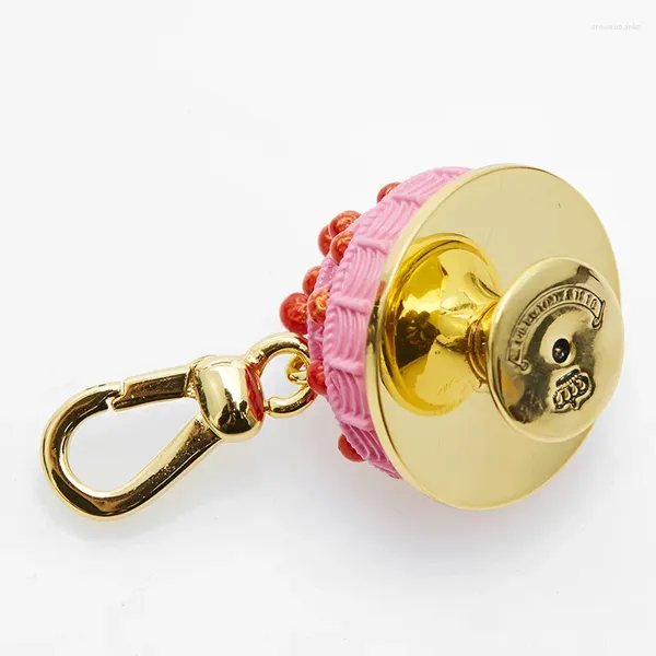 Baumelnde Ohrringe Großhandel Mode süßer rosa dreischichtiger Kuchenanhänger Hipster Emaille Farbe Glasur Erdbeertasche hängender Schmuck