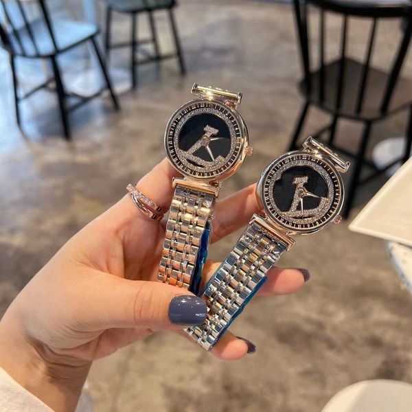 Дизайнерская мода Популярные легкие роскошные кварцевые часы с бриллиантовым вращающимся циферблатом Часы «Time Comes Running» Женские часы со стальным ремешком оптом