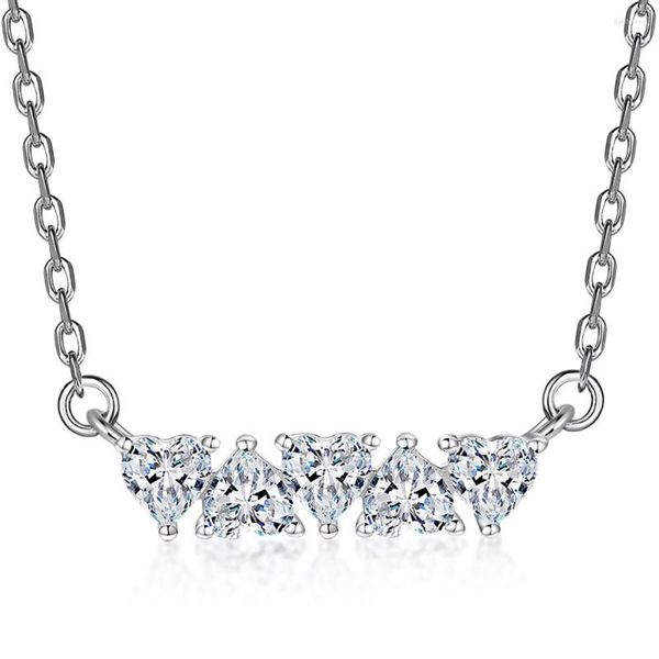 Cadeias Ins Ins frio Luz de luxo de luxo Colar de diamante feminino feminino simples nicho All-Match Cinco fileiras em forma de coração de diamantes