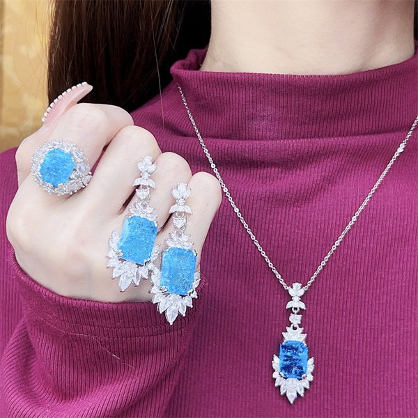 Değerli Lab Aquamarine Elmas Takı Seti 925 STERLING Gümüş Nişan Alyans Küpeleri Kadın Mücevherleri İçin Kolye