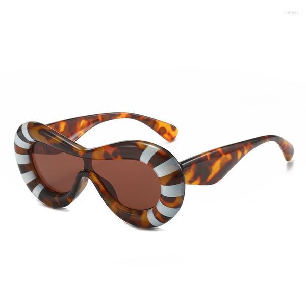 Óculos de sol Listra oval oval uma peça feminina designer de marca retro doce tons coloridos UV400 Men, tendendo a óculos de sol azul vermelho