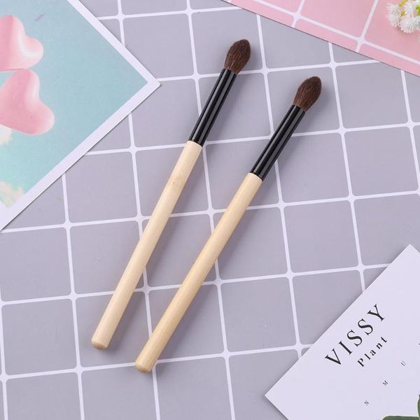 Makyaj fırçaları Yüksek kaliteli yüz güzellik bambu kolu göz farı tozu temel fırça burun gölge kozmetik aracı harr22