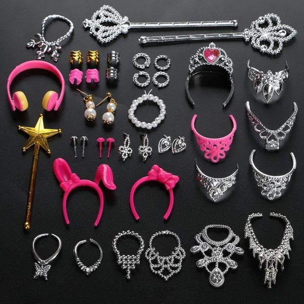 Accessori per bambole 38 pezzi Set di gioielli di simulazione Collana Corona Orecchini Rosa Gancio Specchio Pettine per giocattoli 230424