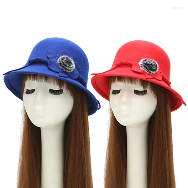 Bérets 1pc protection peluche seau chapeau pour femmes couleur unie fausse fourrure chapeaux épais chaud femme hiver laine tissu casquette